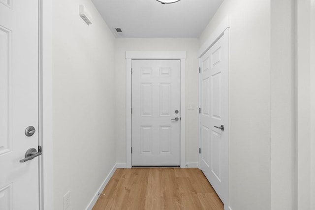 101 S W St, Chewelah, WA 99109 - entryway with light wood finished floors and baseboards
