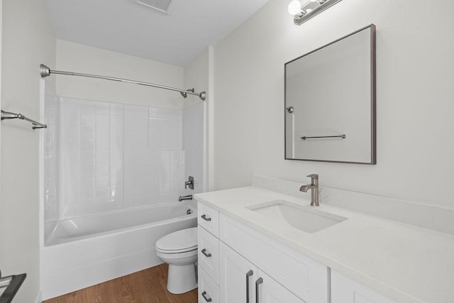 101 S W St, Chewelah, WA 99109 - full bath featuring toilet, vanity, bathing tub / shower combination, and wood finished floors