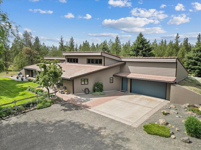 21123 S Cheney Spangle Rd, Cheney, WA 99004 - mid-century inspired home with an attached garage and concrete driveway