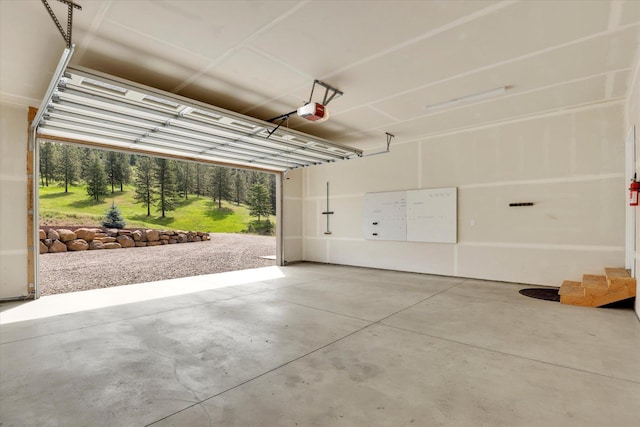 15415 E Timbercrest Ln, Mead, WA 99021 - garage featuring a garage door opener