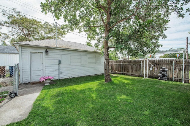 3414 N Lee St, Spokane, WA 99207 - view of yard
