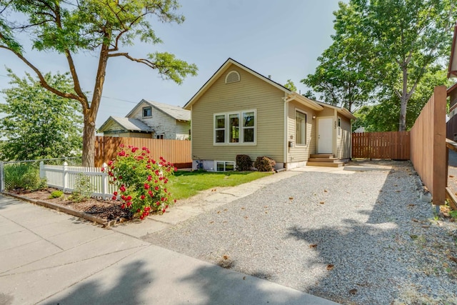 523 S Hatch St, Spokane, WA 99202 - bungalow with entry steps and a fenced backyard