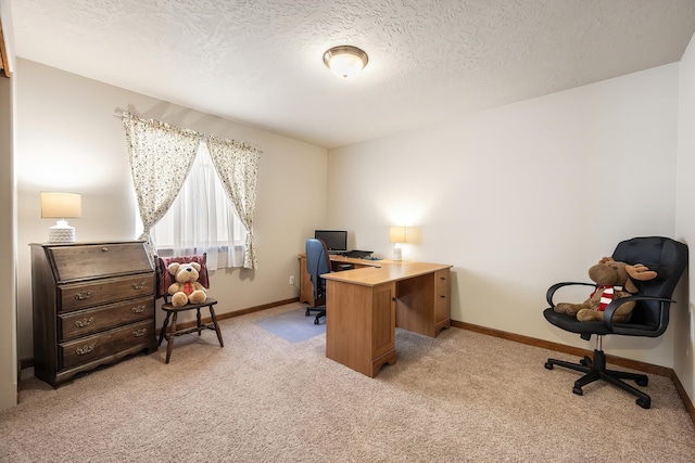 1811 S Canyon Woods Ln, Spokane, WA 99224 - office space featuring light colored carpet and baseboards
