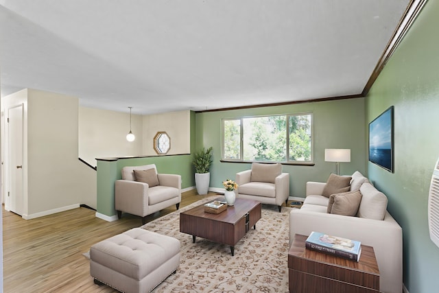 3424 E 32nd Ave, Spokane, WA 99223 - living area featuring light wood-type flooring and baseboards