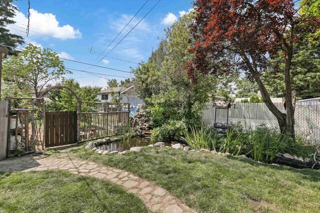 3424 E 32nd Ave, Spokane, WA 99223 - view of yard