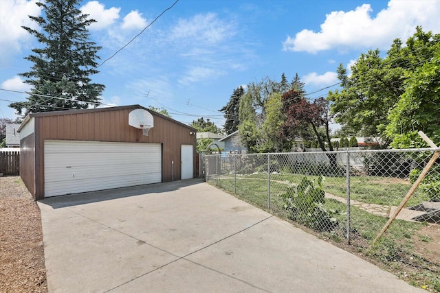 3424 E 32nd Ave, Spokane, WA 99223 - view of detached garage