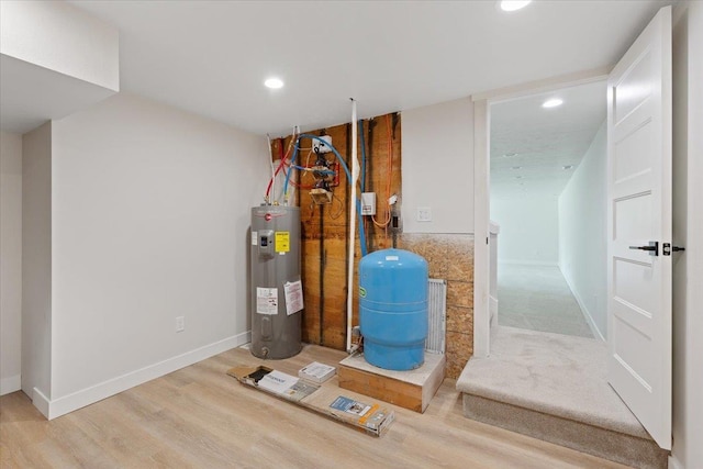 12510 N Craig Rd, Nine Mile Falls, WA 99026 - utility room featuring electric water heater
