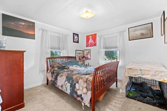611 E Mill St, Latah, WA 99018 - carpeted bedroom with baseboards