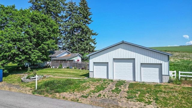 611 E Mill St, Latah, WA 99018 - view of detached garage