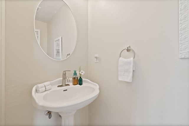 609 E Wild Rose Rd, Colbert, WA 99005 - bathroom featuring a sink