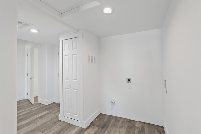 13812 E Rockwell Ave, Spokane, WA 99216 - washroom with wood finished floors, electric dryer hookup, recessed lighting, and baseboards