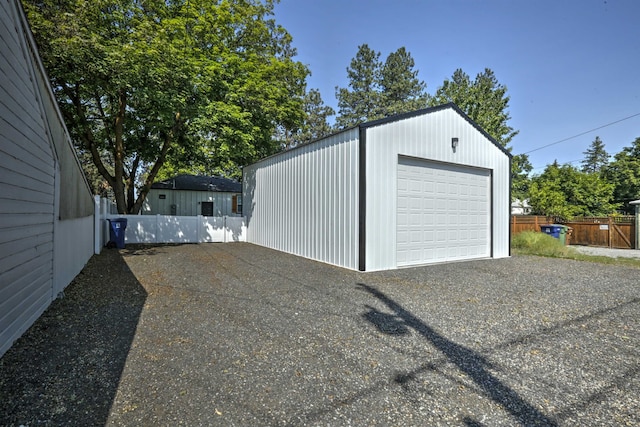 5320 N Ash St, Spokane, WA 99205 - detached garage with driveway