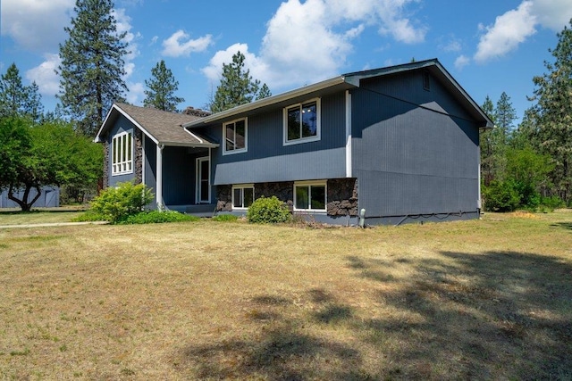 4615 E Russell Rd, Colbert, WA 99005 - tri-level home with a front yard