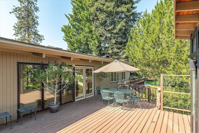 2111 E 34th Ave, Spokane, WA 99203 - deck featuring outdoor dining space