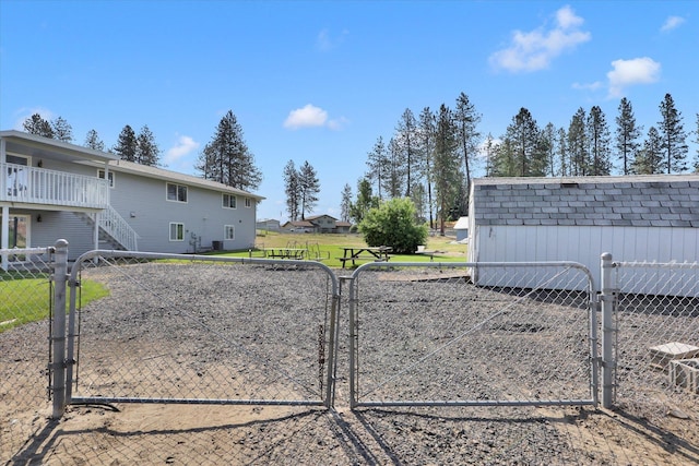 11619 N Roundup Rd, Mead, WA 99021 - view of yard featuring a gate