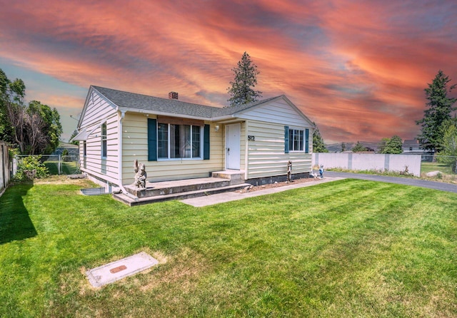 512 S Thierman Rd, Spokane Valley, WA 99212 - view of front of home with roof with shingles
