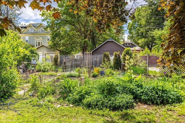 1611 W 9th Ave, Spokane, WA 99223 - view of yard