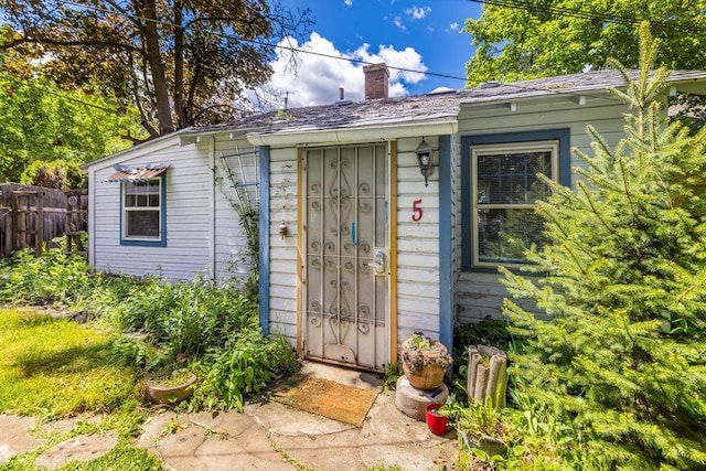 1621 W 9th Ave, Spokane, WA 99223 - property entrance featuring a chimney