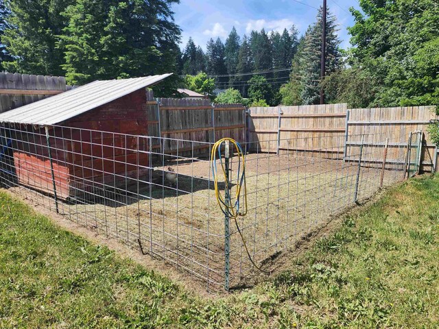 424 W Larch St, Newport, WA 99156 - view of fenced backyard