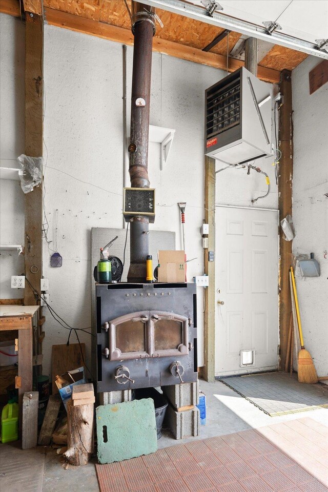 13715 E Rich Ave, Spokane Valley, WA 99216 - garage featuring a heating unit
