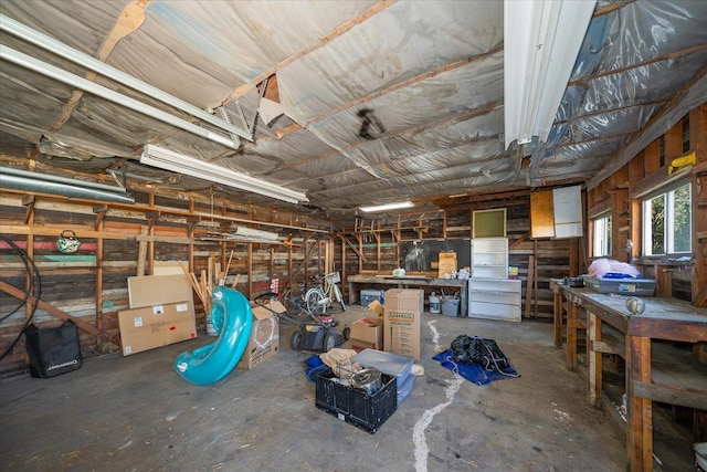 1306 W Euclid Ave, Spokane, WA 99205 - garage featuring a workshop area