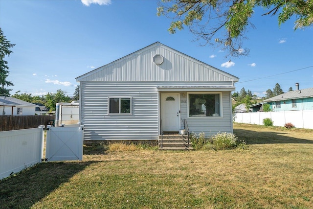 1306 W Euclid Ave, Spokane, WA 99205 - bungalow-style home featuring entry steps