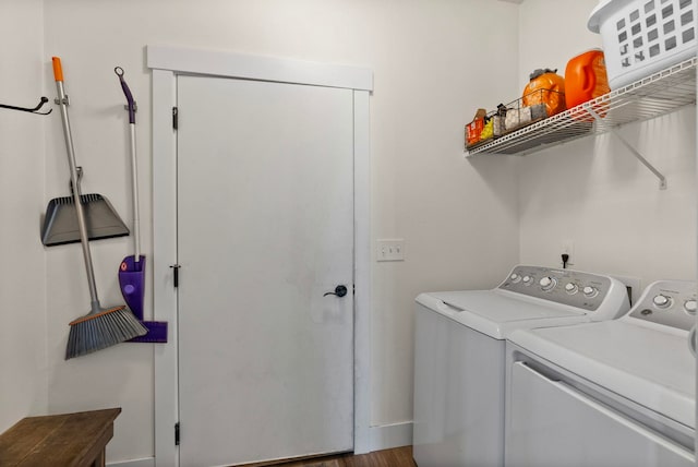 1812 E Columbia Ave, Spokane, WA 99208 - laundry room with washing machine and dryer