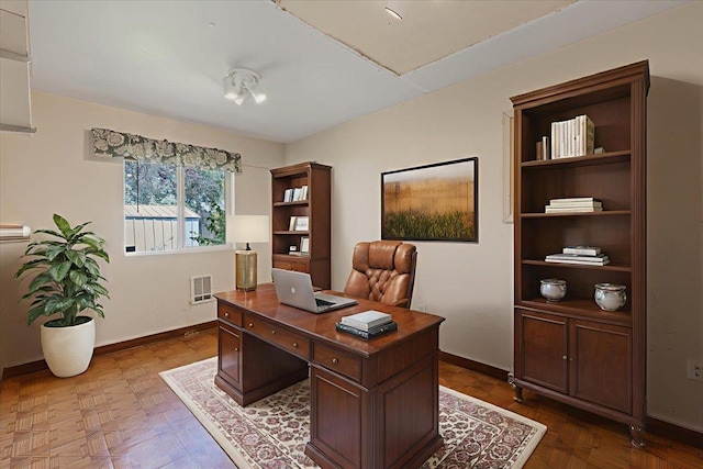 12512 W 10th Ave, Airway Heights, WA 99001 - office area with baseboards
