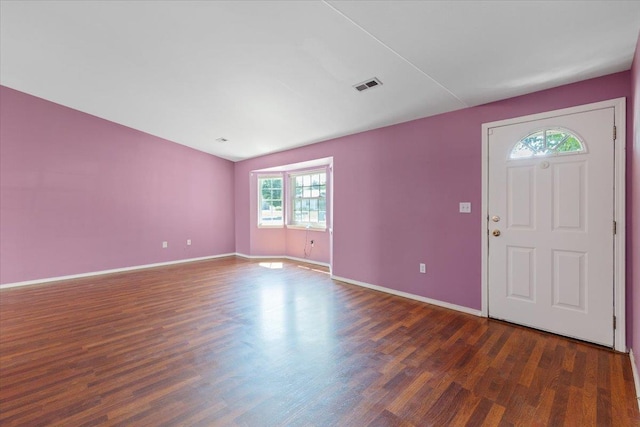 12512 W 10th Ave, Airway Heights, WA 99001 - foyer with wood finished floors and baseboards