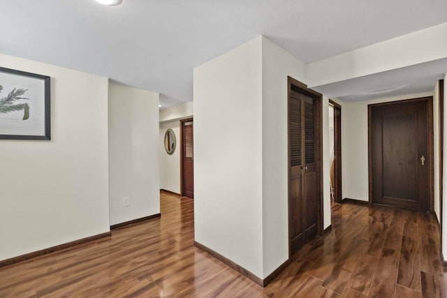 967 E 13th Ave, Spokane, WA 99202 - corridor featuring wood finished floors and baseboards