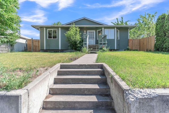 3228 E 29th Ave, Spokane, WA 99223 - view of front facade featuring a porch