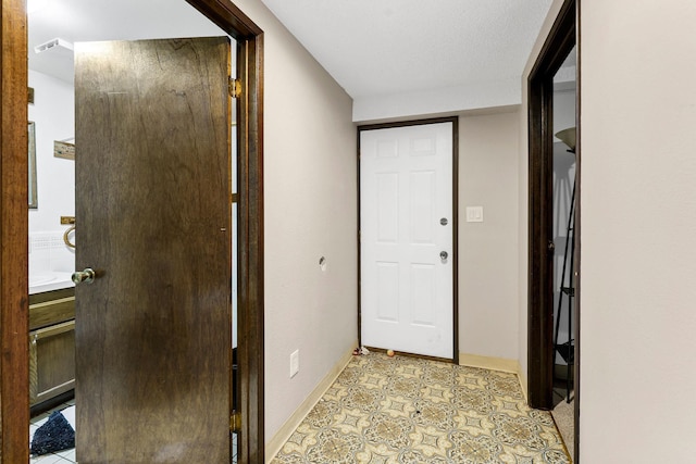 4405 E 46th Ave, Spokane, WA 99223 - hallway with baseboards