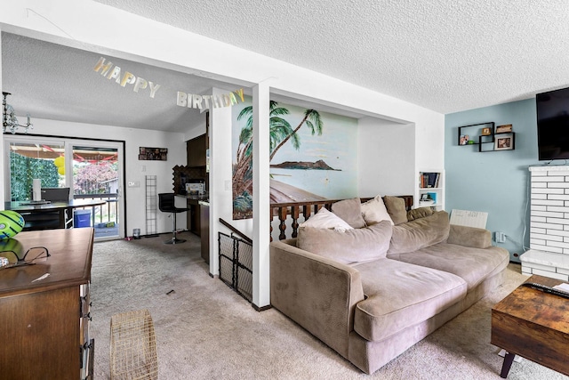 4405 E 46th Ave, Spokane, WA 99223 - carpeted living area featuring a textured ceiling