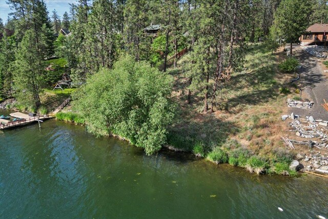 12823 W Shore Rd, Nine Mile Falls, WA 99026