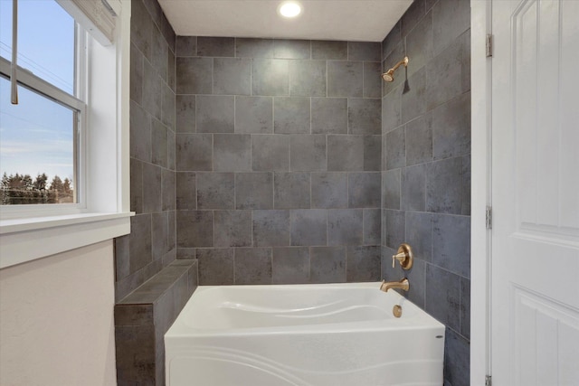 524 N Long Rd, Spokane Valley, WA 99016 - bathroom featuring shower / bathtub combination and recessed lighting