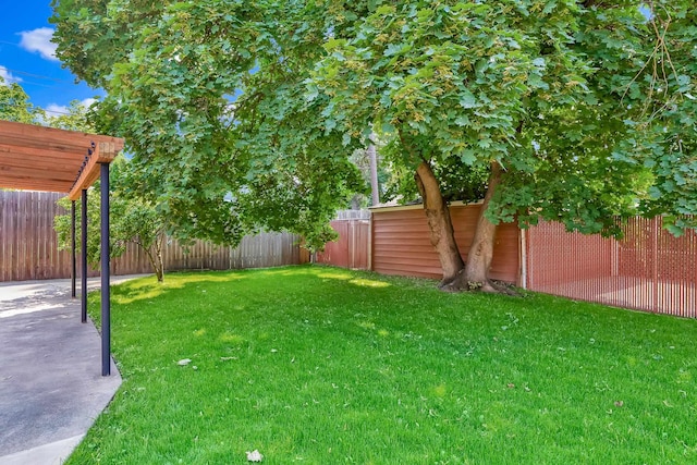 411 W 26th Ave, Spokane, WA 99203 - view of yard with a patio