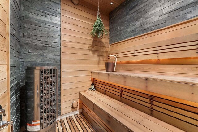 9610 S Mullen Hill Rd, Spokane, WA 99224 - view of sauna / steam room