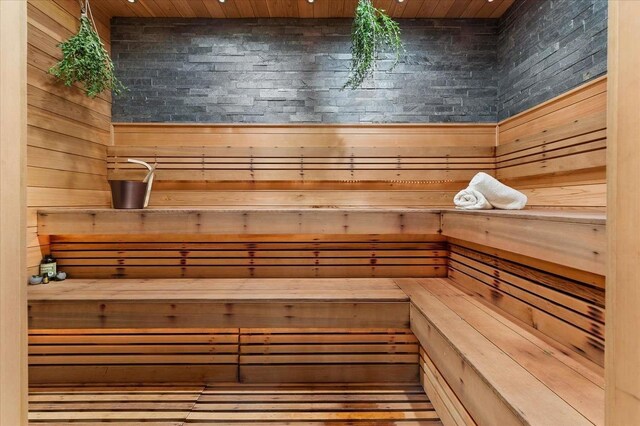 9610 S Mullen Hill Rd, Spokane, WA 99224 - relaxing sauna with wood ceiling and wooden walls