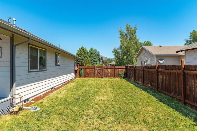 813 Tamarack Ln, Chewelah, WA 99109 - view of yard