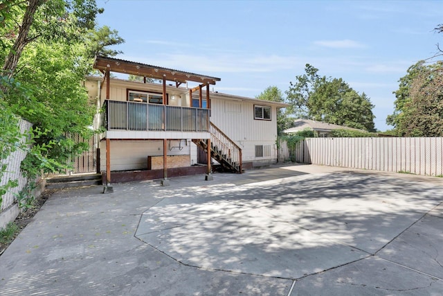 1517 E Olympic Ave, Spokane, WA 99207 - rear view of property with stairs