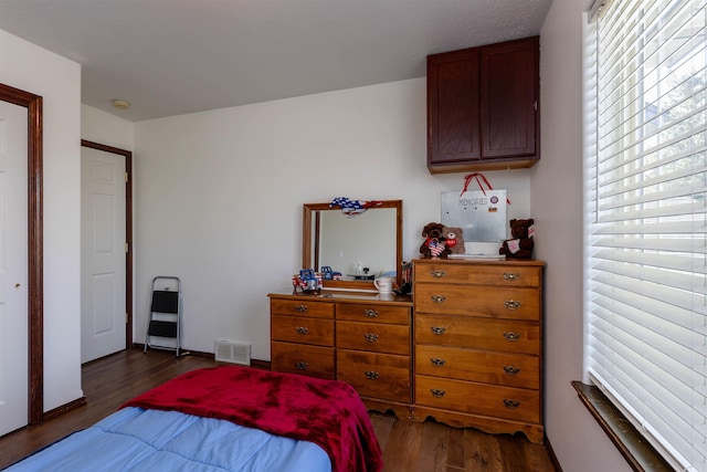 15204 N Chesapeake Rd, Mead, WA 99021 - bedroom with dark wood finished floors
