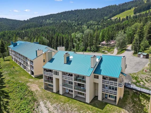28600 N Mt Spokane Park Dr Unit 506, Mead, WA 99021 - view of subject property featuring a forest and a mountain backdrop
