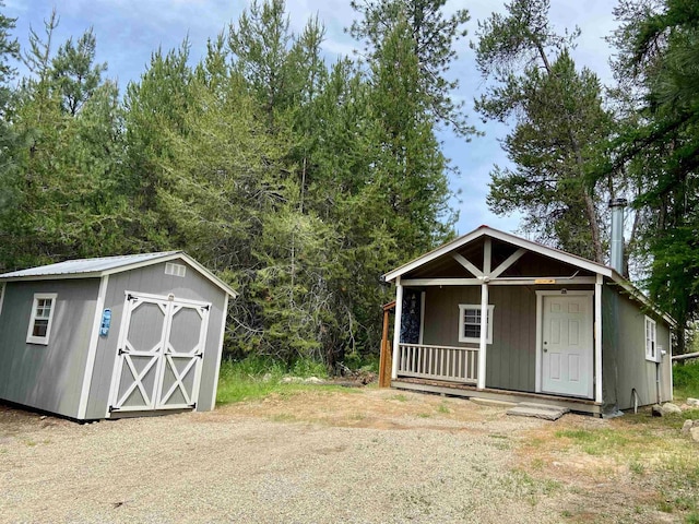 112 Rocky Gorge Rd, Newport, WA 99156 - photo 1