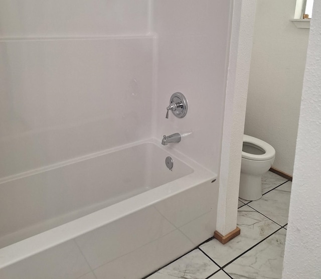 427 W 7th St, Newport, WA 99156 - full bath featuring toilet and  shower combination