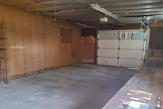 427 W 7th St, Newport, WA 99156 - garage with a garage door opener
