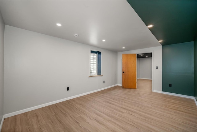 10413 E 6th Ave, Spokane Valley, WA 99206 - spare room with light wood finished floors, recessed lighting, and a smoke detector