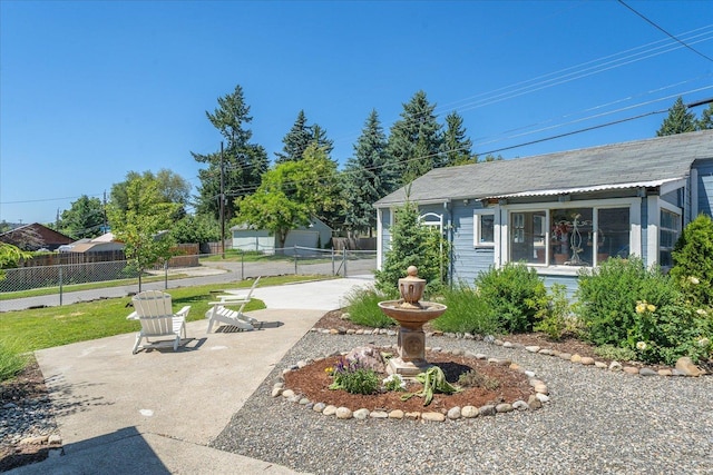 3328 W Kiernan Ave, Spokane, WA 99205 - view of yard featuring a patio area