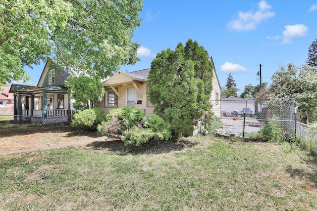 314 E Everett Ave, Spokane, WA 99207 - view of front of property with a porch