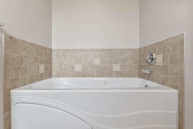 9805 N Jesse Ct, Spokane, WA 99208 - bathroom with a garden tub