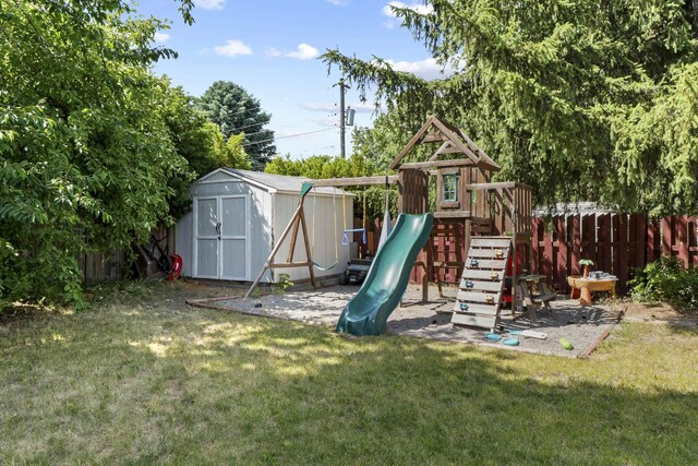 2620 S Pines Rd, Spokane Valley, WA 99206 - view of play area featuring a storage unit